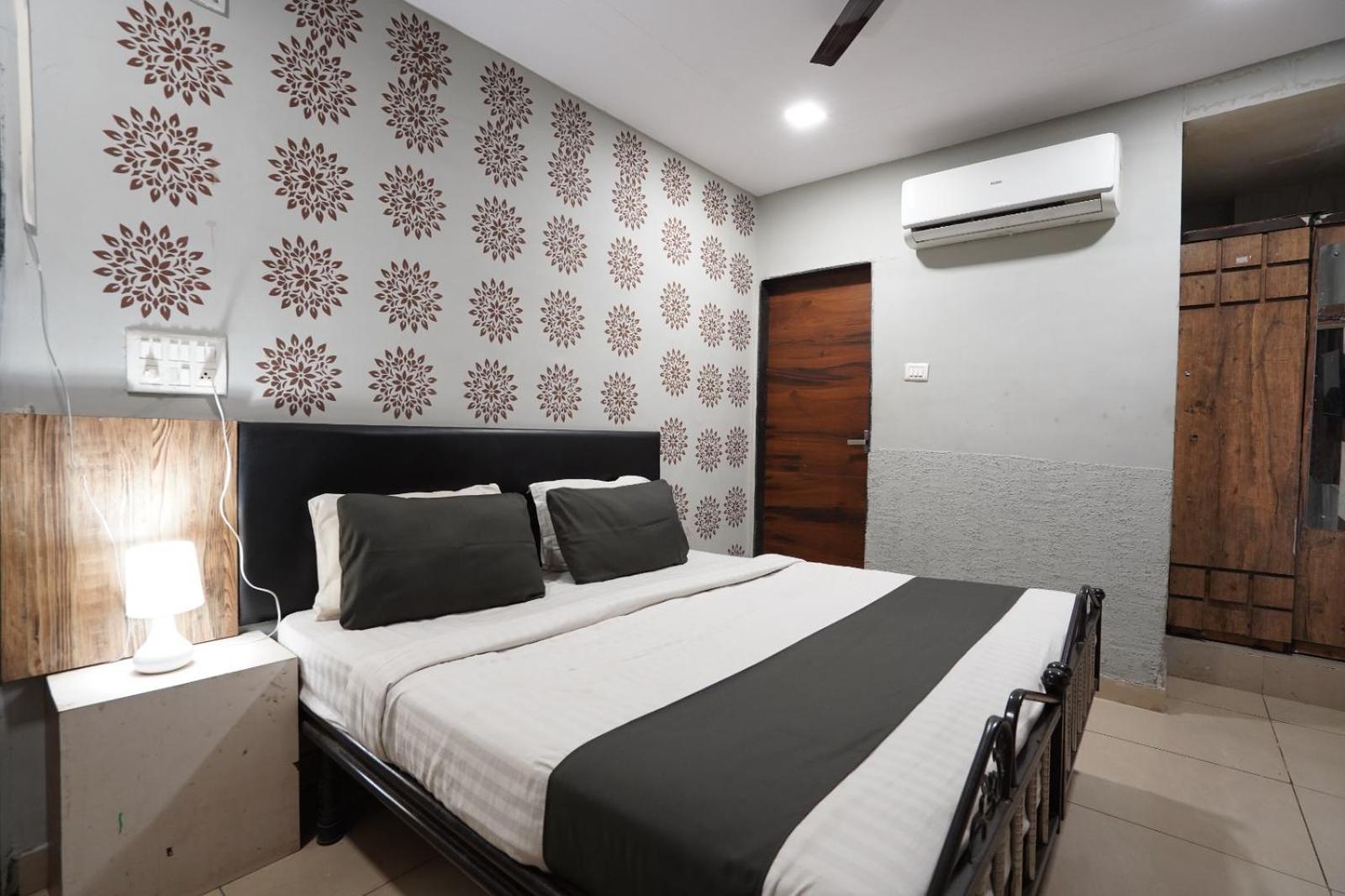 Hotel Sai Inn, Ahmedabad Airport Exterior foto